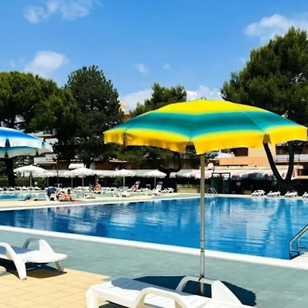 Relax And Chill By The Pool-beahost Apartman Bibione
