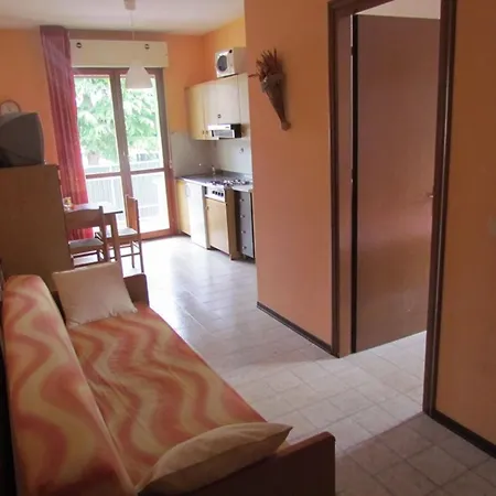 Apartman Relax And Chill By The Pool-beahost