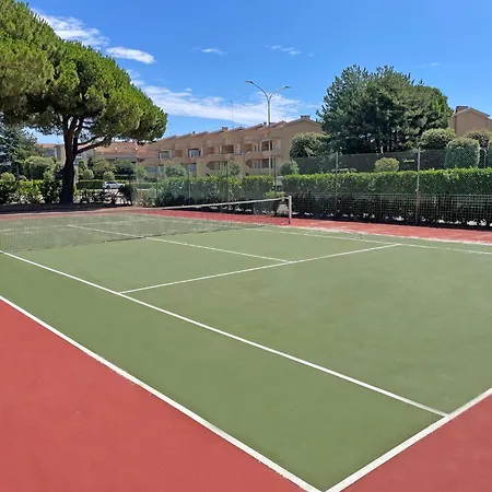 Relax And Chill By The Pool-beahost Apartman